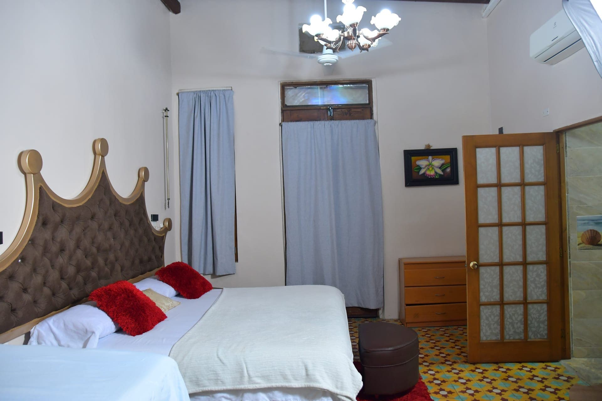 Suite 101 · Catleyas — Suite Deluxe con bañera — 3